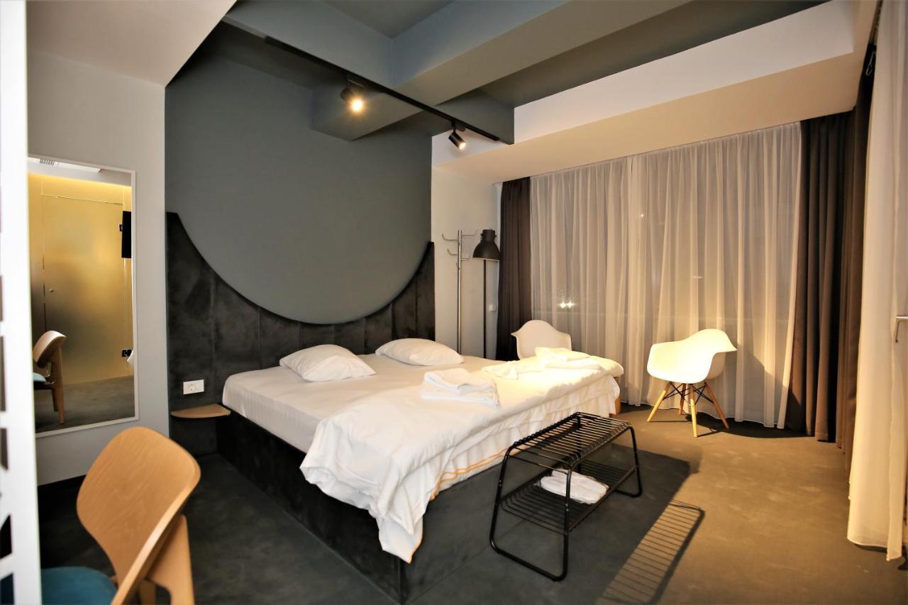 Hotel Arka Orşova Esterno foto