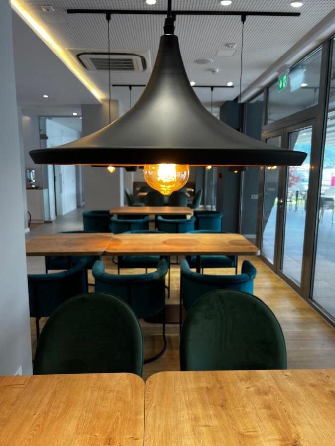 Hotel Arka Orşova Esterno foto