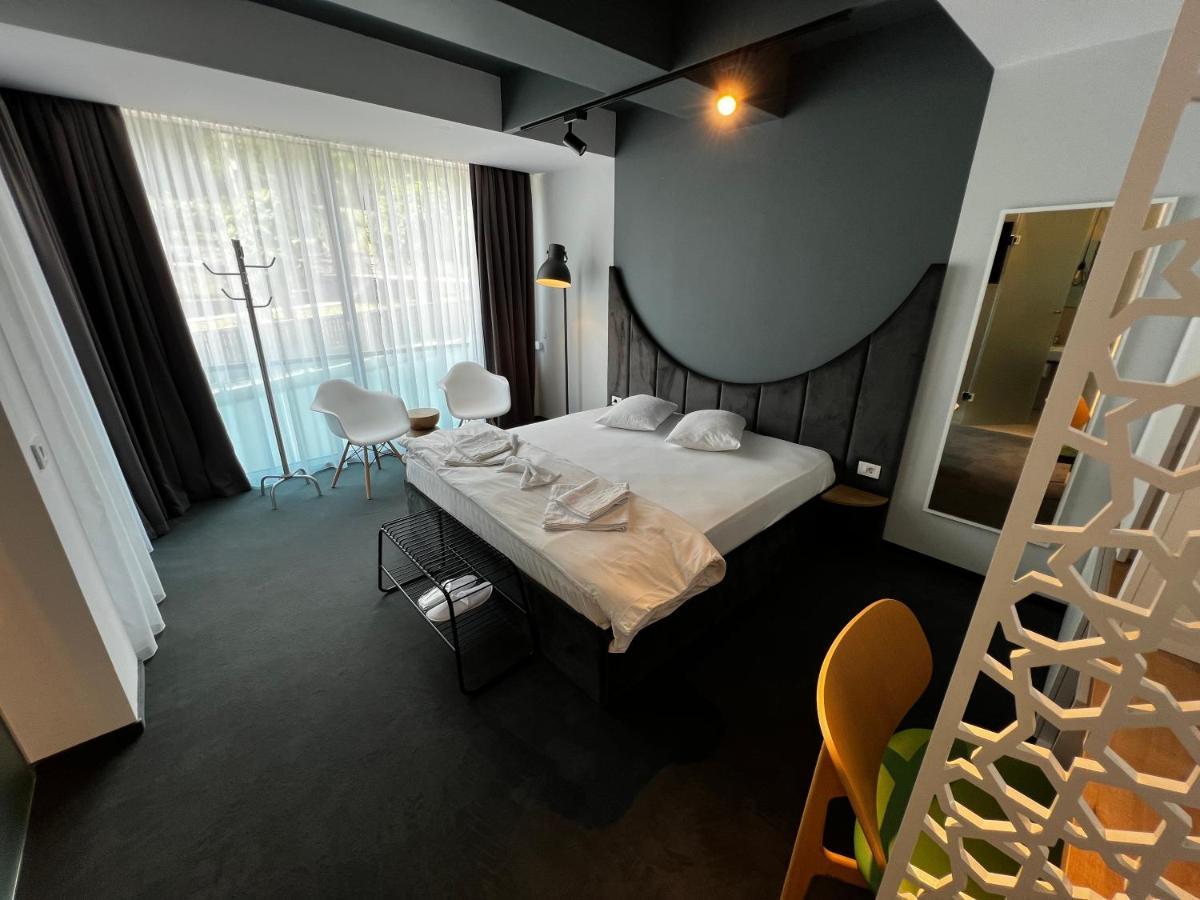 Hotel Arka Orşova Esterno foto