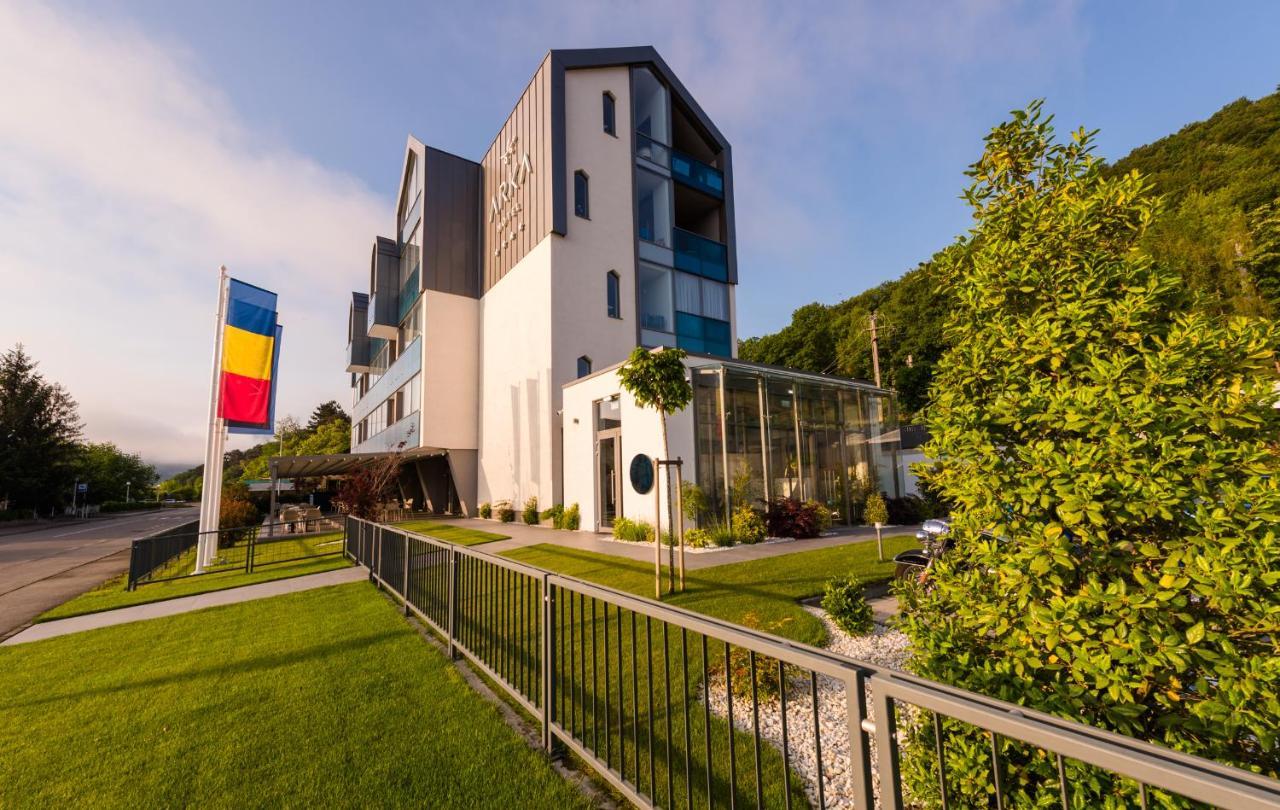 Hotel Arka Orşova Esterno foto
